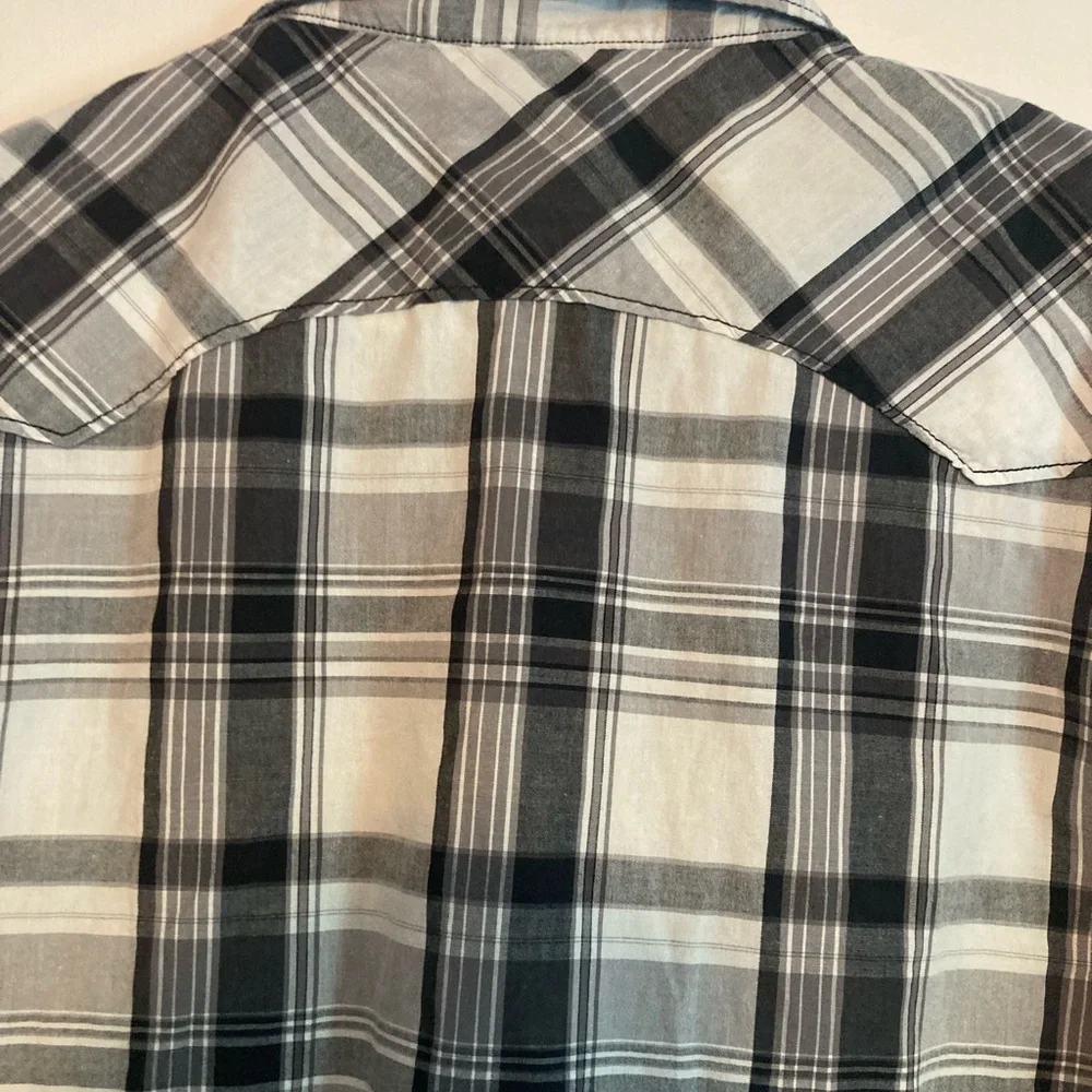 Levi's SZ XL black and gray Western style short sleeve Button Down Shirt